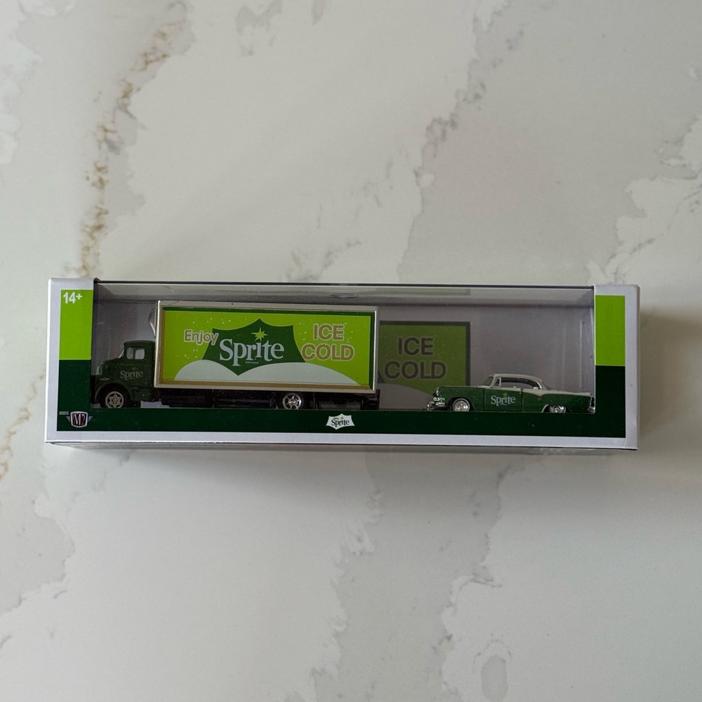 M2 Auto Haulers Sprite 1958 Dodge COE Truck & 1955 Dodge Royal Lancer CHASE TW26